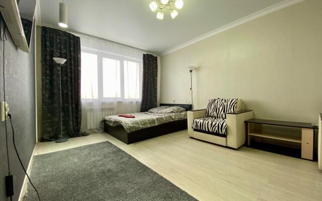 Apartments on Druzhby Prospekt 19D