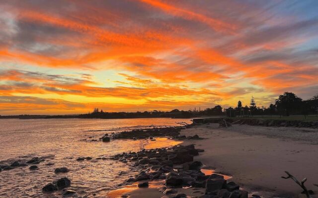 Reflections Shaws Bay - Holiday Park