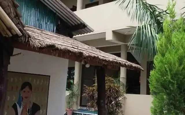 Sauraha Boutique Resort