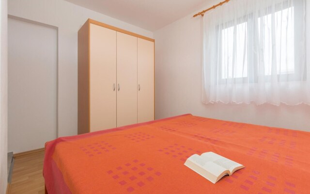 Stunning Home in Peroj With Wifi and 3 Bedrooms