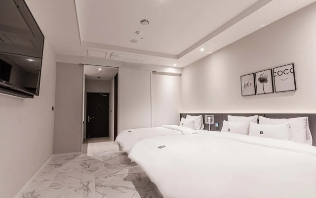 Zam 101 Hotel