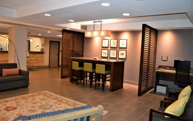 Country Inn & Suites by Radisson, La Crosse, WI