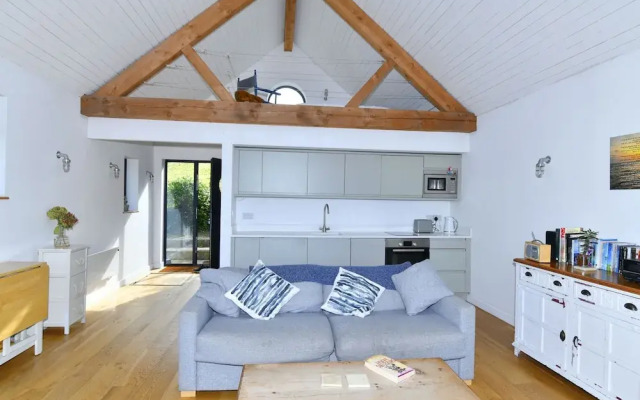 Water Edge House Boathouse