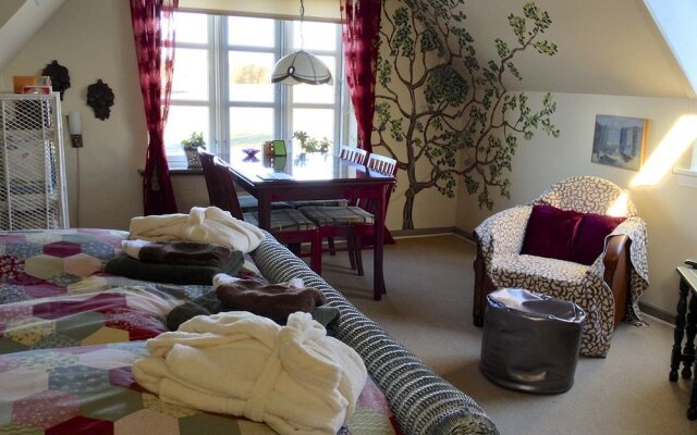 Tohoejgaard Bed and Breakfast