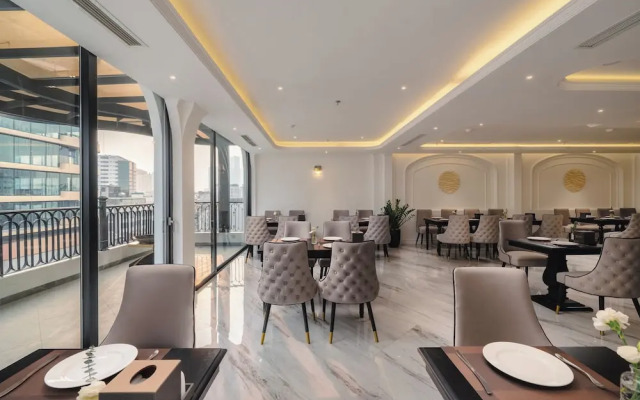 22Land Cloud Hotel