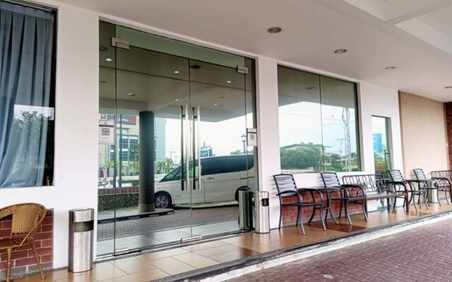 Borneo Suites Hotel