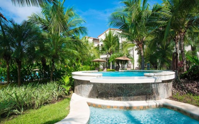 Colorfully Decorated 3Rd Floor Unit Overlooking Pool At Pacifico In Coco