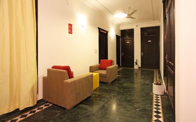 OYO Flagship 520 MG Road Metro Station