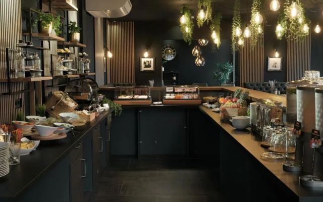 THE ROOMS - Hotel & House