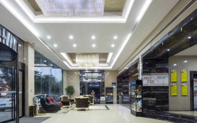 Moonlight Hotel