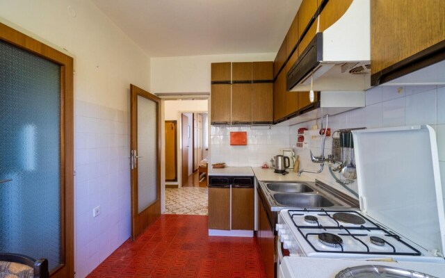 Nice Apartment in Premantura With 2 Bedrooms and Wifi