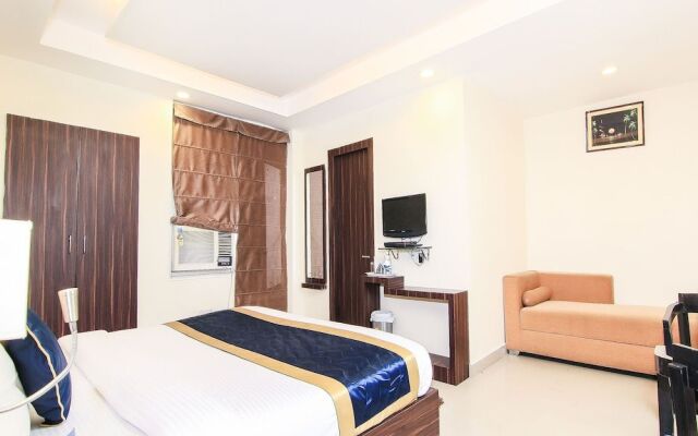 OYO 2032 Hotel Exotica