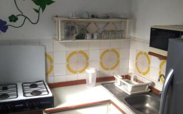 Hostal Los Delfines San Bartolo