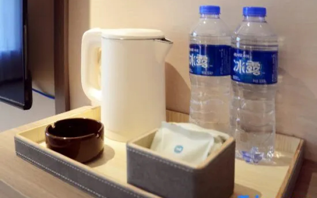 Taifeng Smart Holiday Inn (Leather City Ancient City) – Guest Rooms – Jining
