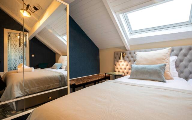 Harbour Inn Design Townhouse