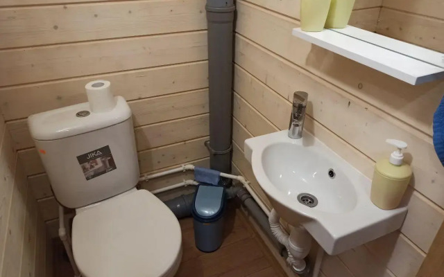 Дом Ялоранта на улице Прибрежная 34