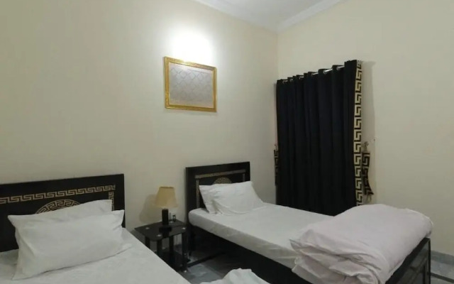 Room-charming B&B in Rawalpindi