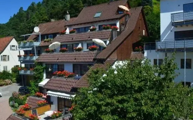Pension Regenscheit