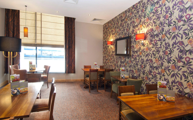 Premier Inn Manchester City Centre Piccadilly