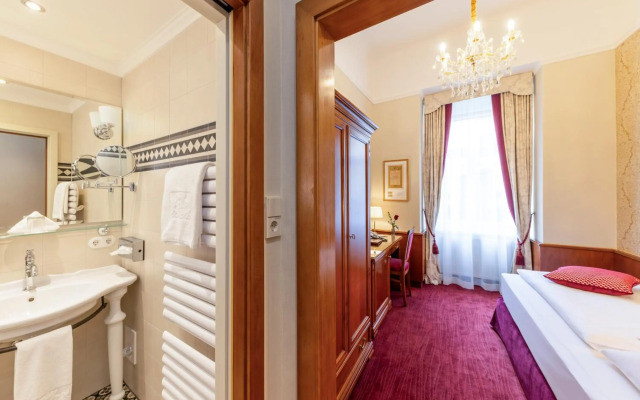 Hotel Stefanie