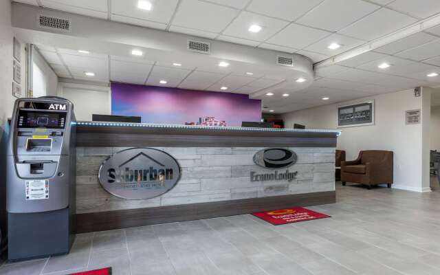 Econo Lodge at the University