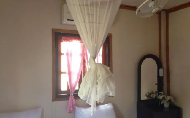 Somphamit Guesthouse