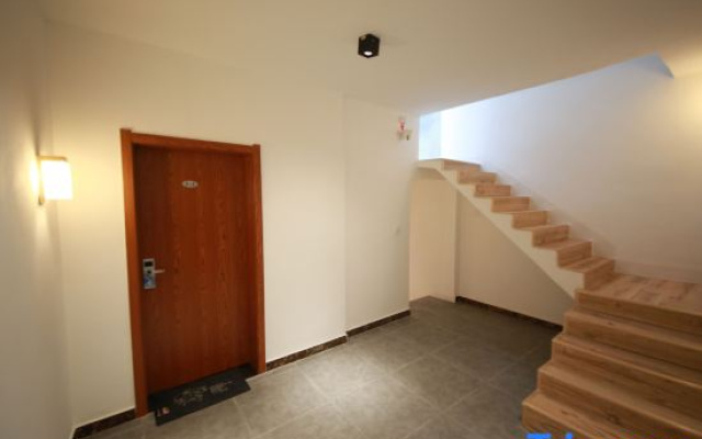 Jiumen Homestay (Xi'an Bell and Drum Tower Huimin Street)