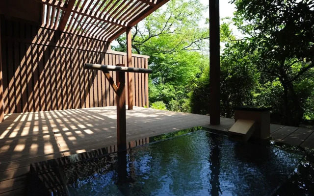 Yugawara Onsen Ashikari Ryokan
