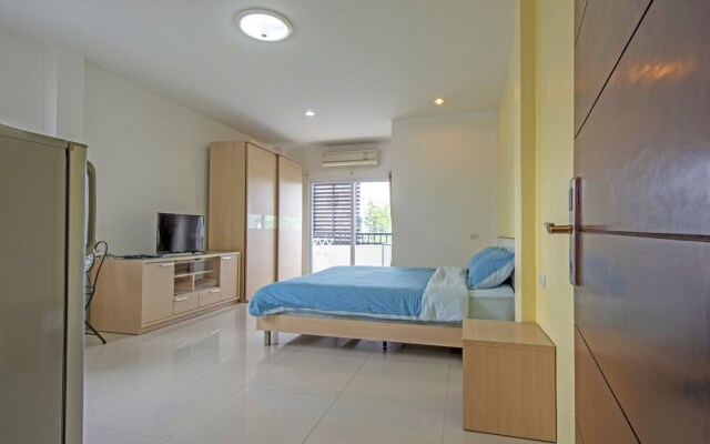 Sansuk Apartment