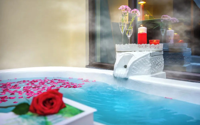 TELLUS. Qingchengshan Hot Spring Hotel