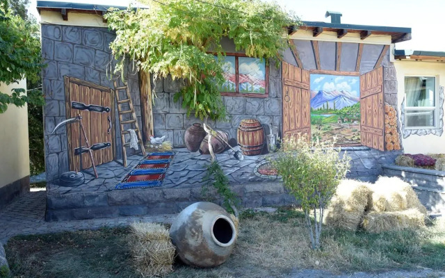 Valensia Hotel And Resort