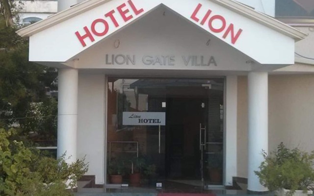 Lion Gate Hotel