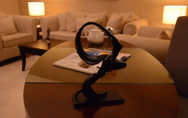 Sandy Le Oriental Hotel