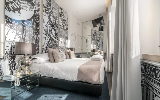 Teatro Boutique Rooms & Suites