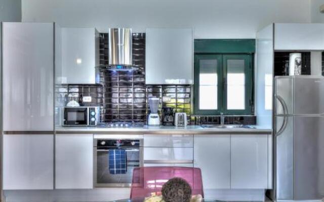 Beach Apartment With Smart TV and High Speed Wifi