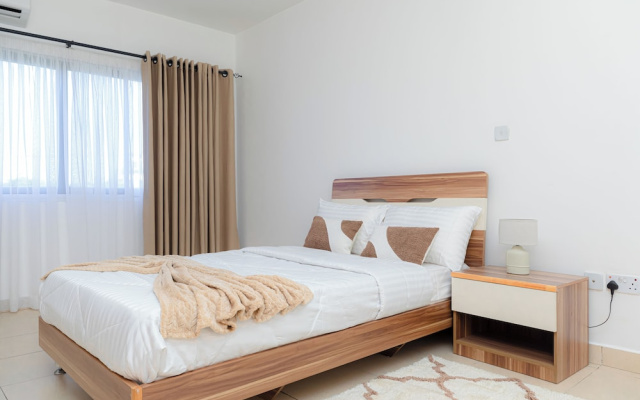 Polo Heights -Sky Suites