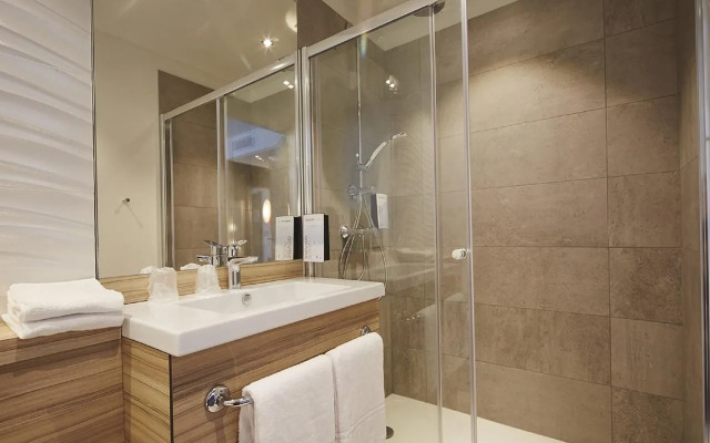 Dali Hôtel - Restaurant