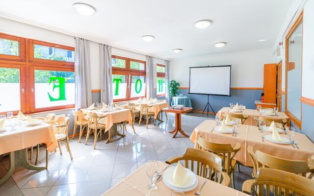 Hotel Szeghalom