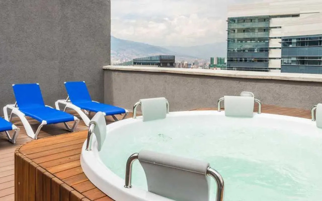 Hampton by Hilton Medellin