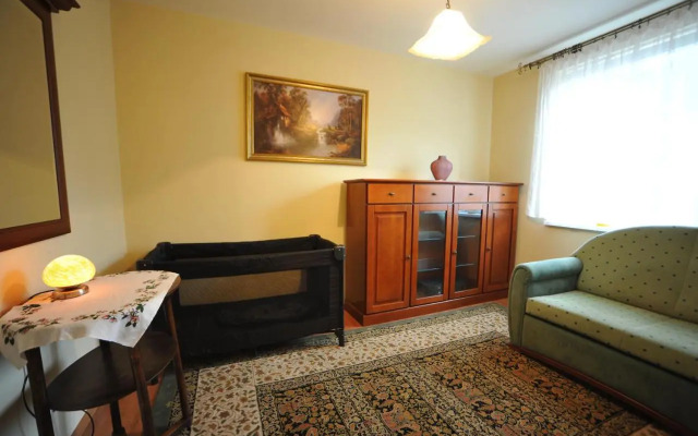 Apartament Tais