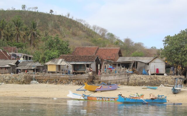 Duyung Rooms and Resto by ZUZU