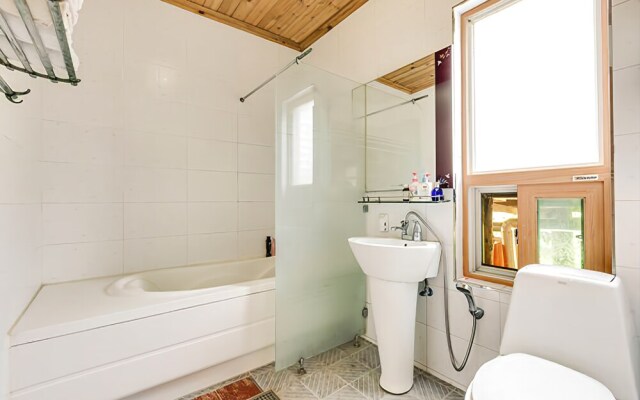 Gapyeong Daegajok Pension