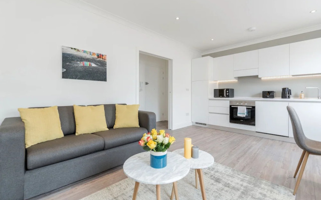 Soho Apartments by BaseToGo