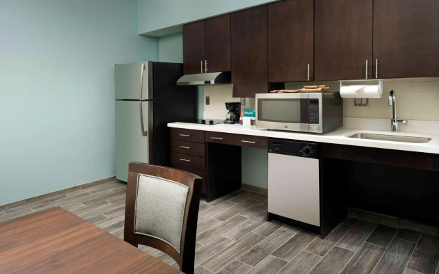 Homewood Suites by Hilton San Antonio Airport