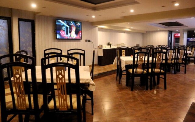 Bling Hotel International