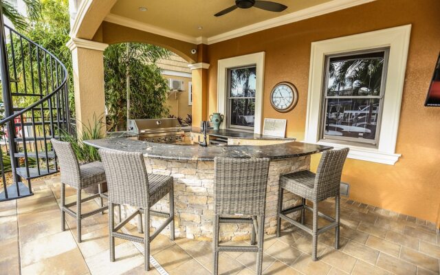 425 Palermo Circle