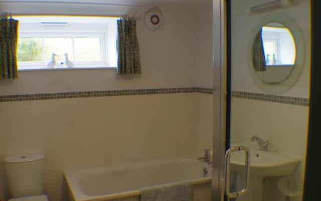 Lynwood House Self Contained Studio