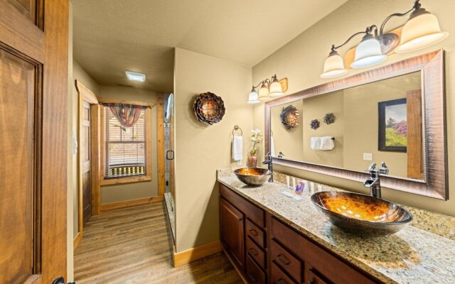 Splash Mansion - Four Bedroom Chalet