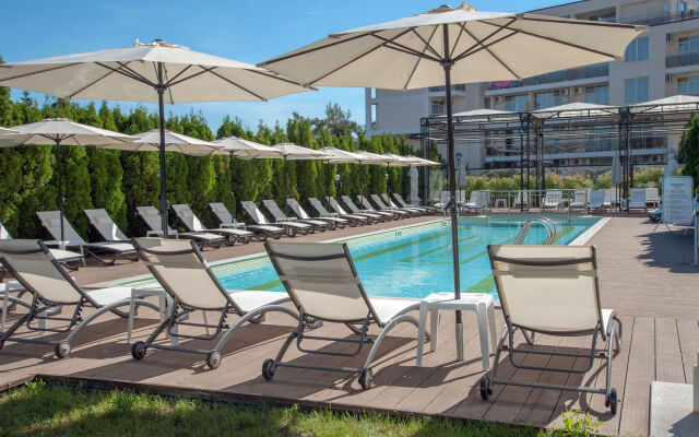 Hotel Tm Deluxe Located in Sunny Beach