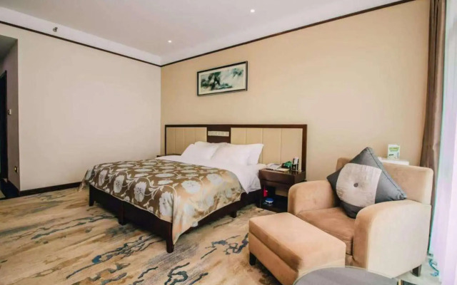 Grand Cloud View Hotel